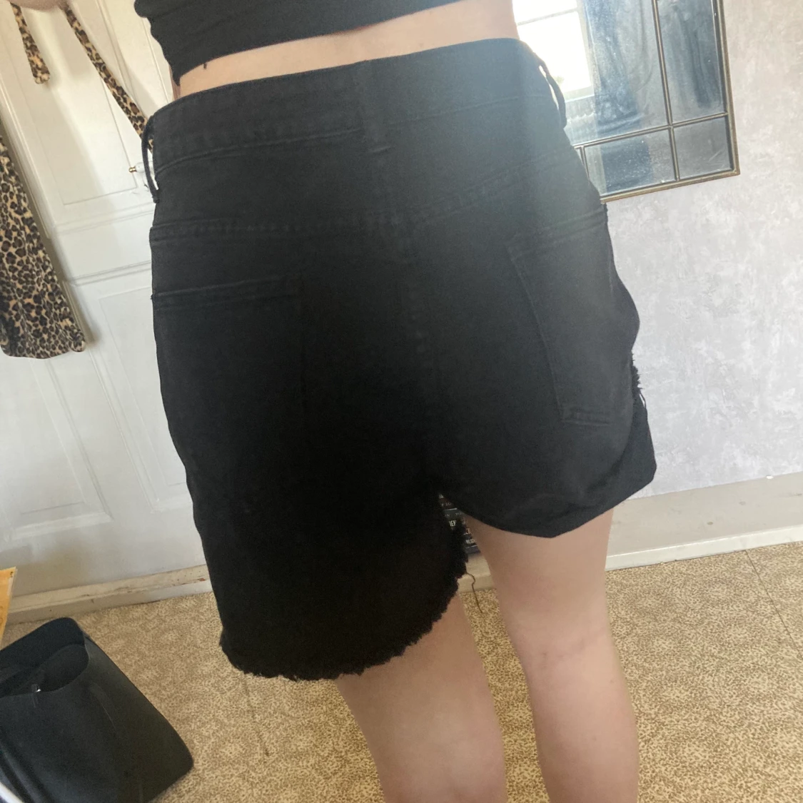 Ett par Svarta shorts  - 91