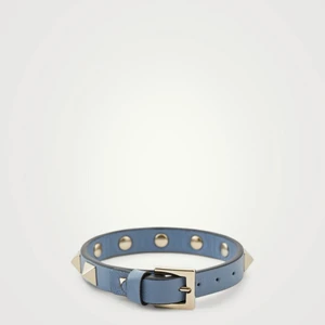 Valentino  - Intressekoll på detta fina valentino armband💕köpte i somras och är väldigt sparsamt använt så inga defekter