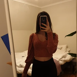 Stickad tröja  - Jätte fin tröja som ej kommer till användning storlek xs/34