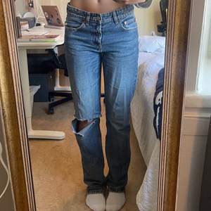 Mid rise zara straight jeans