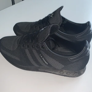 Adidas la trainer - Fräscha adidas la trainer skor, använda fåtal gånger.