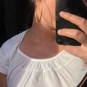 Örhängen  - Köp ej om du är allergisk mot äkta/fejk