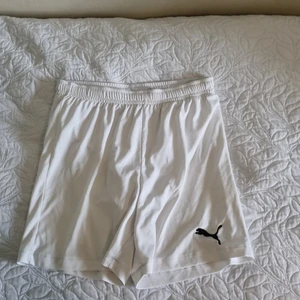 Tränings shorts puma - Köpare står för frakt 