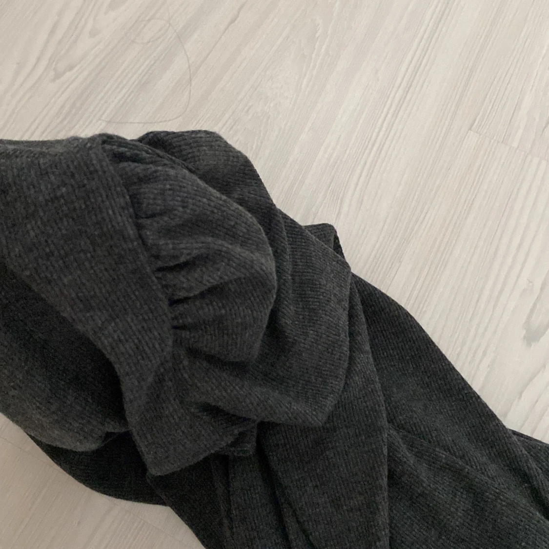 Topp med puffärmar  - 91