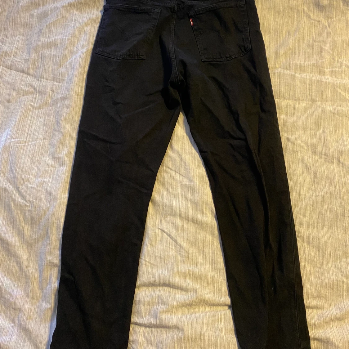 Levis 501 svarta - 90