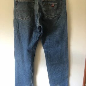 Polo jeans Ralph lauren - Polo jeans loose fit mediumwash storlek 34x34 väldigt bra skick