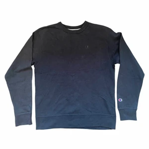 Champion sweatshirt - Vintage Champion sweatshirt size M med fin urtvättning. Inga defekter.