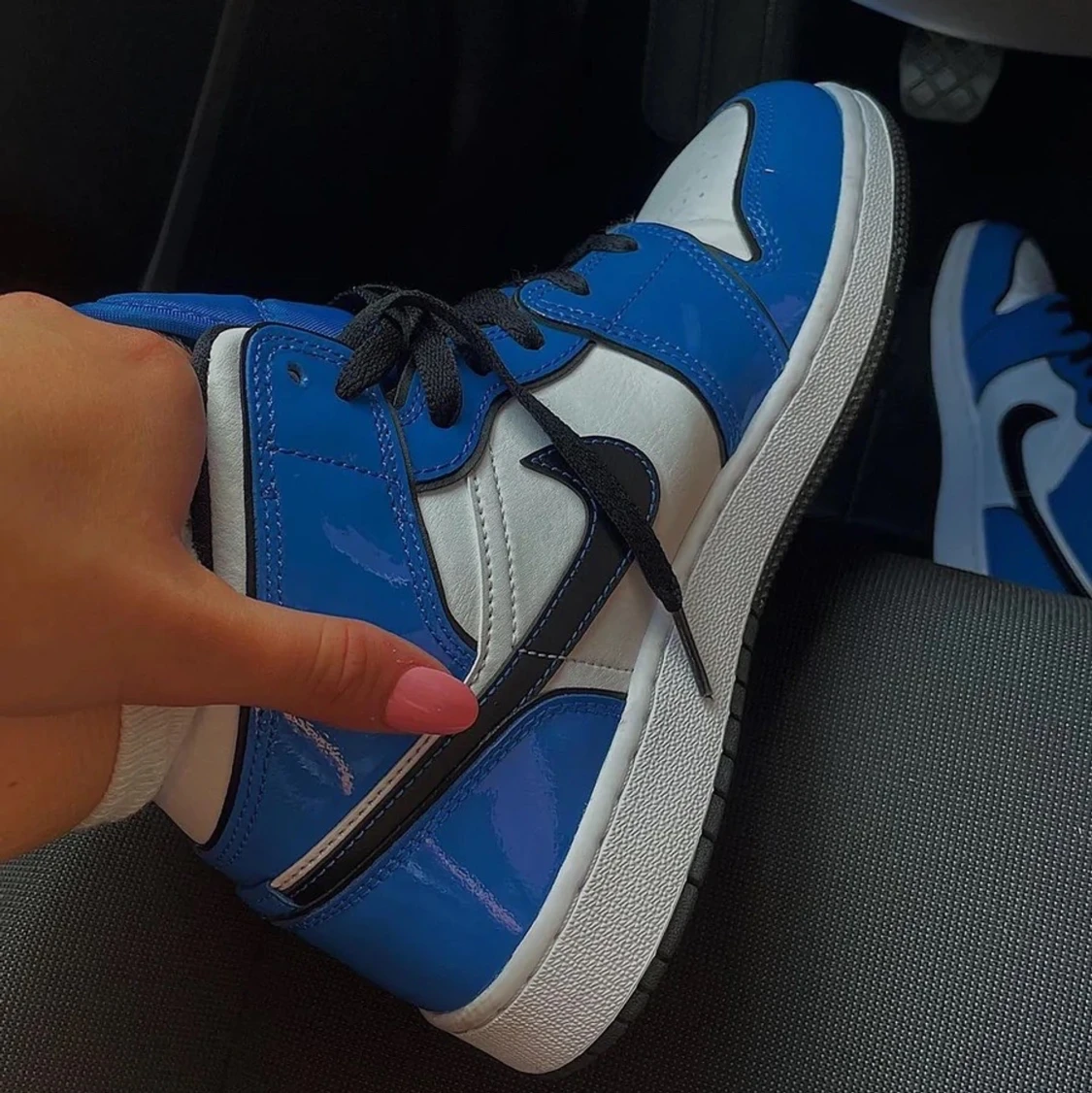 Signal Blue Jordans Strl 39 - 90