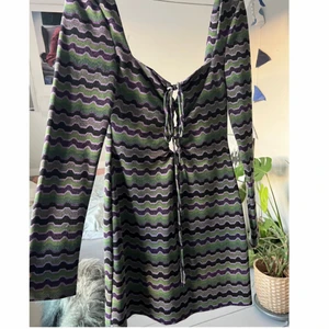 Klänning - Klänning från Zara helt oanvänd, +frakt