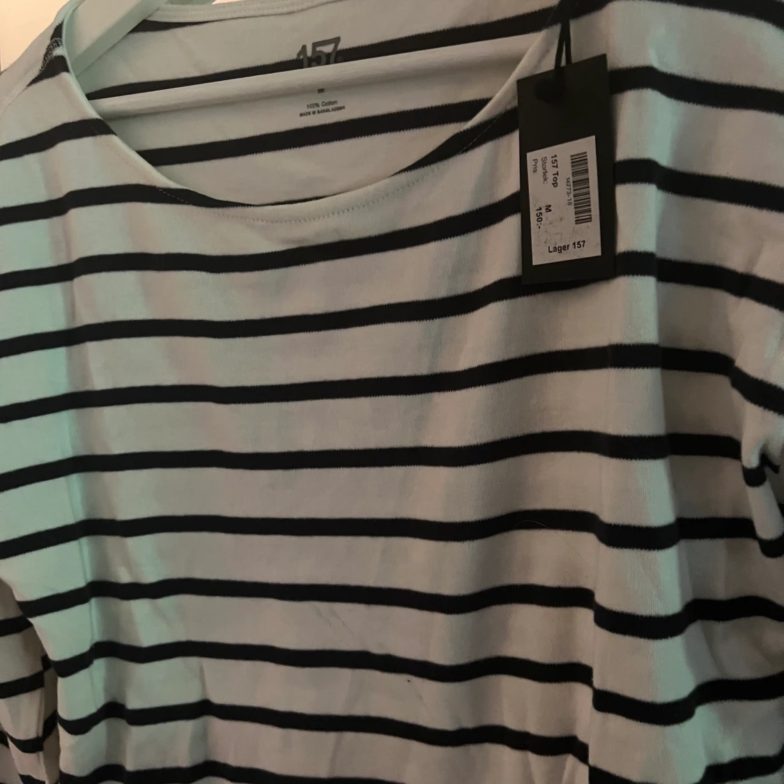 Randig tröja, oanvänd  - 90