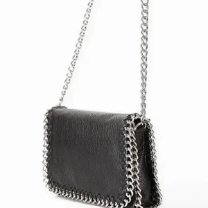 Tiamo väska - Läger ut igen, tiamo väska köp direkt för 389kr inkl🫶 bra skick!!