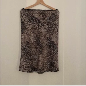 Unif leopard skirt - Så snygg kjol från Unif!! Har aldrig använt den!! Pris kan diskuteras 