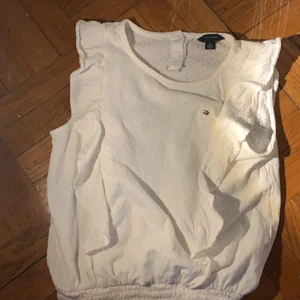 Tommy hilfiger i stl 8-10 år - Tröja