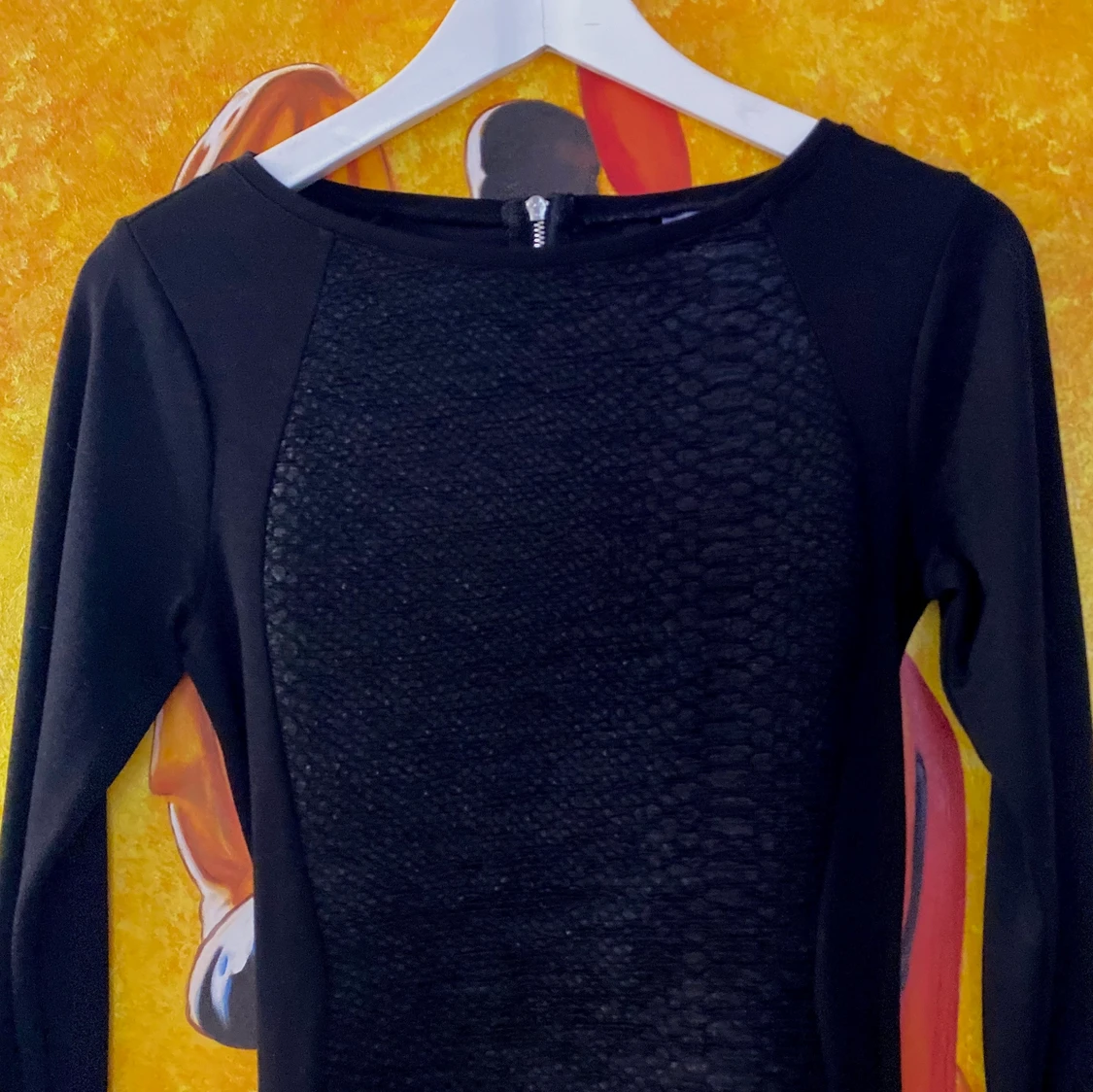 Oanvänd svart klänning  - 90