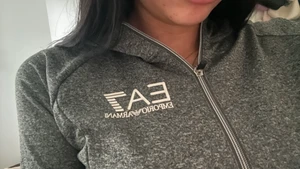 Ea7 kofra - Ea7, armani grå kofta i storlek xs men luva, använd några få gånger