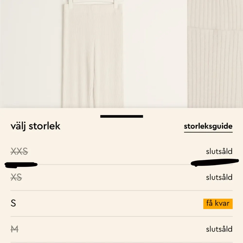 Säljer både byxorna o tröjan kan köpas separat tröjan =S byxor =XXS .säljer pga de gick aldrig till användning PRISET KAN VI PRATA OM!💞(SLUTSÅLD ÖVERALLT). Jeans & Byxor.