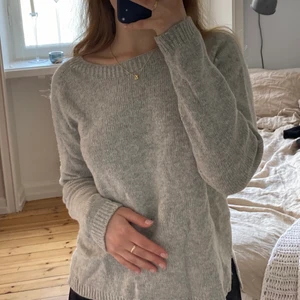 Stickad tröja  - Jättefin stickad från Massimo dutti 💓🐻