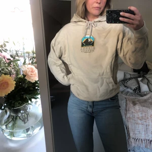 Hoodie från asos - Beige Hoodie från ASOS men. 