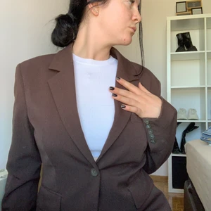 brun kavaj - second hand, aldrig använd av mig! 🤎