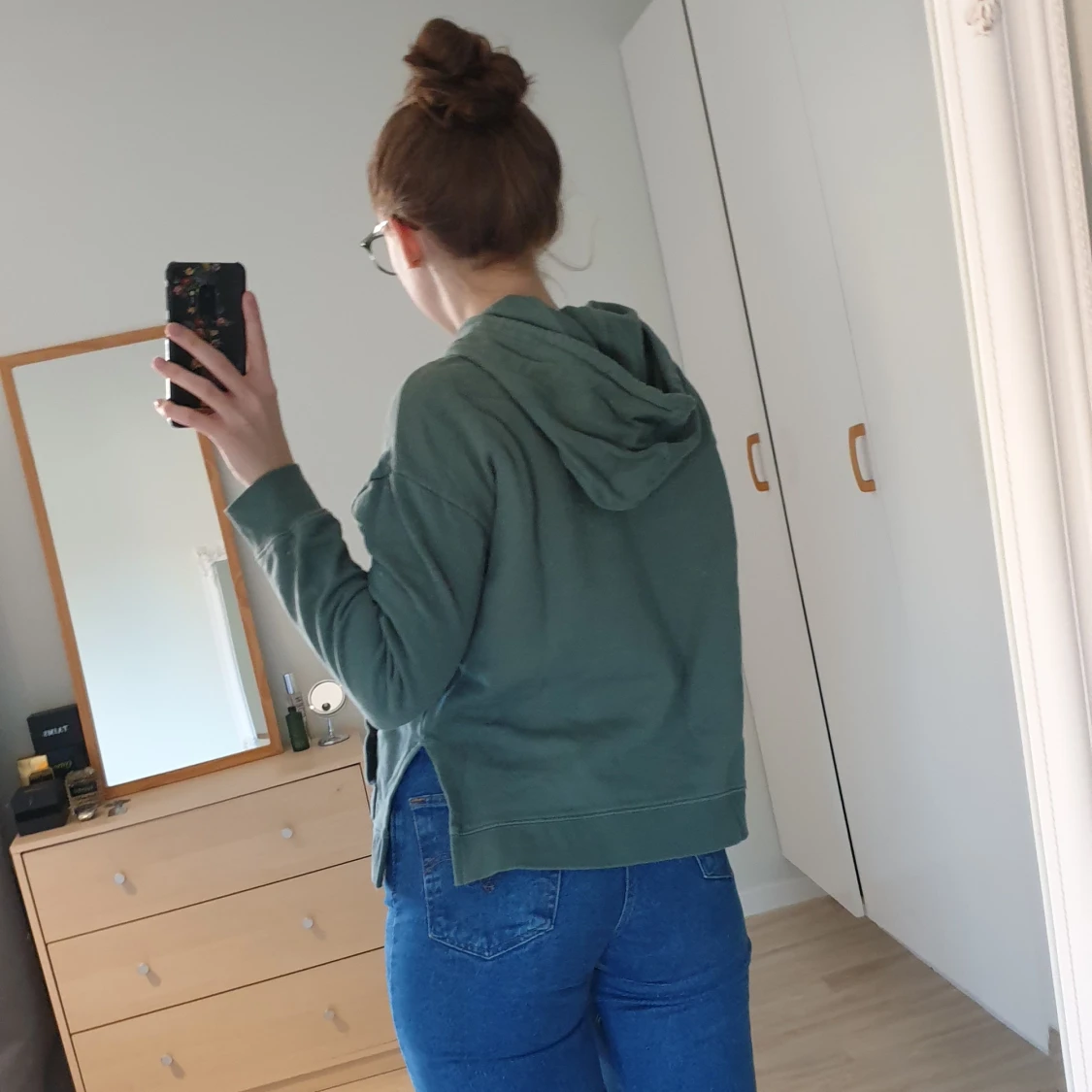 Grön huvtröja tjocktröja med slit - 90