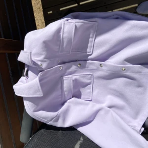 Gina tricot vårjacka - Fin lila vårjacka från Gina!💜