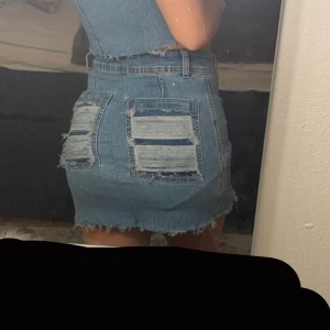 Jeans set  - Jätte fin jeans set dom sitter jätte skönt på kroppen. Stretchig materia och bekväm.