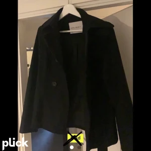 Kappa - Säljer superfina kappan från Zara då den var för liten för mig💕lånade bilder! Säljer vid bra pris direkt då den ska bort 