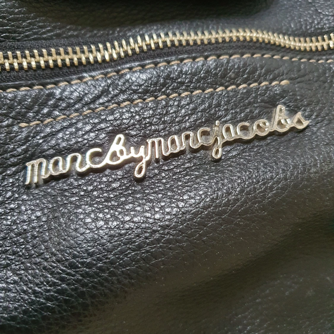 Marc by Marc Jacobs skinnväska - 90