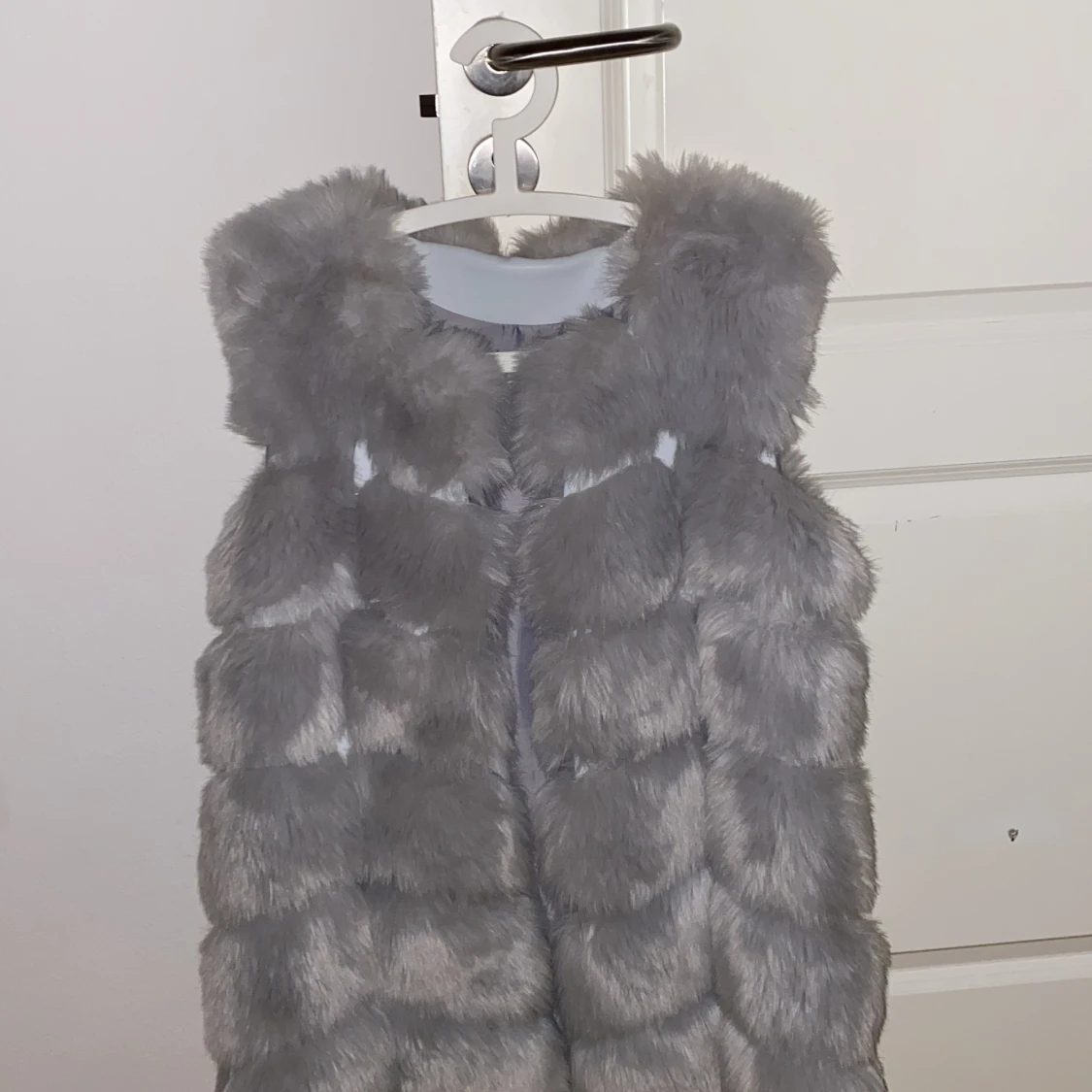 Faux fur väst