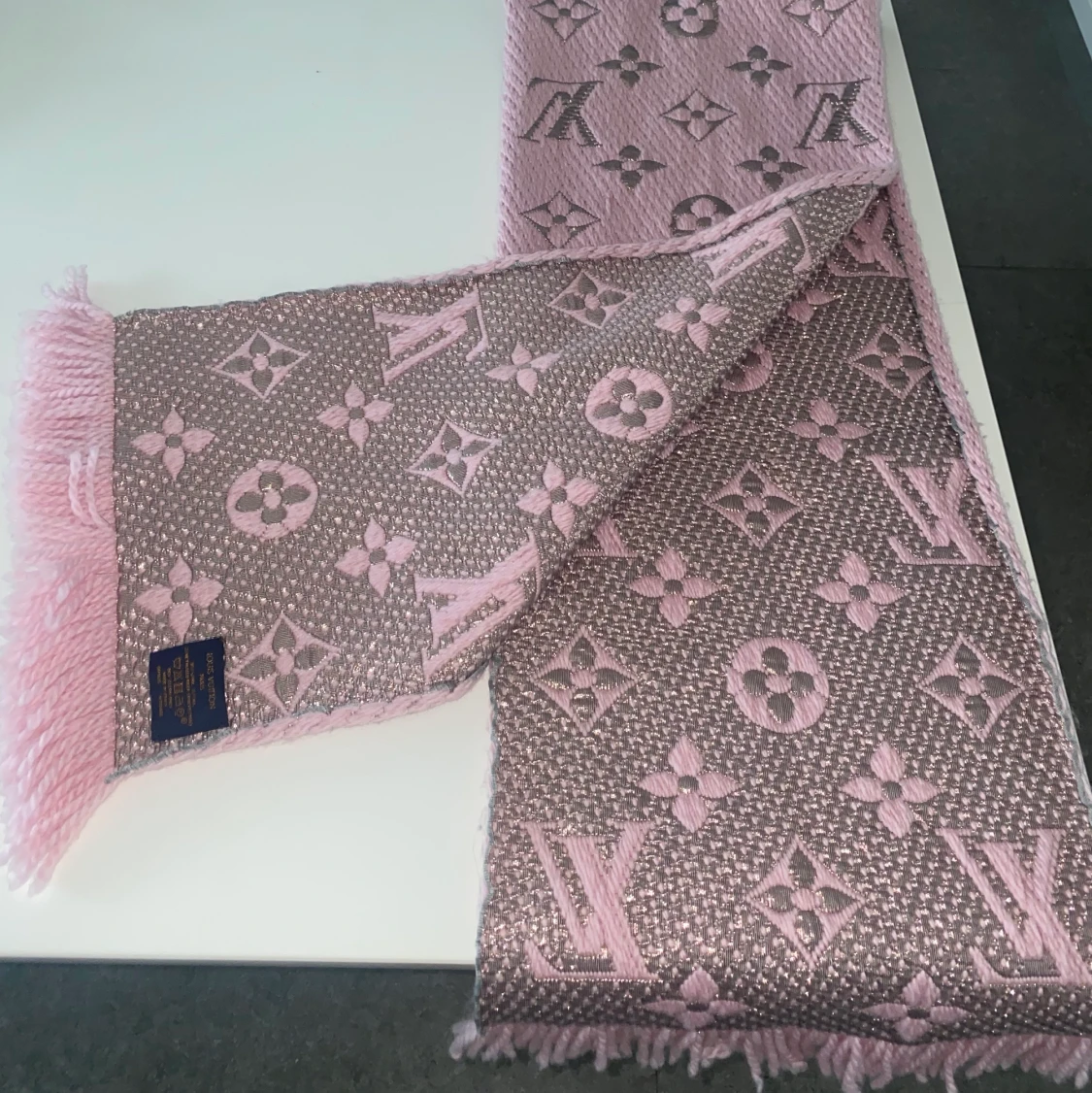 Louis Vuitton halsduk  - 90