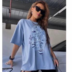 Oversize t-shirt  - Skön T-shirt från SHEIN men bra kvalitet. 