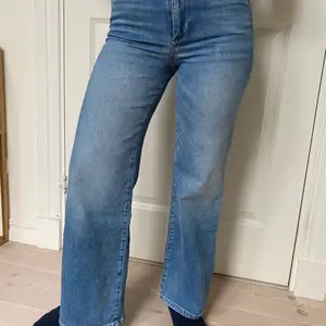 Snygga basic jeans från H&M. 