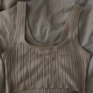 Linne  - Linne I stretchigt material, k appt använd 