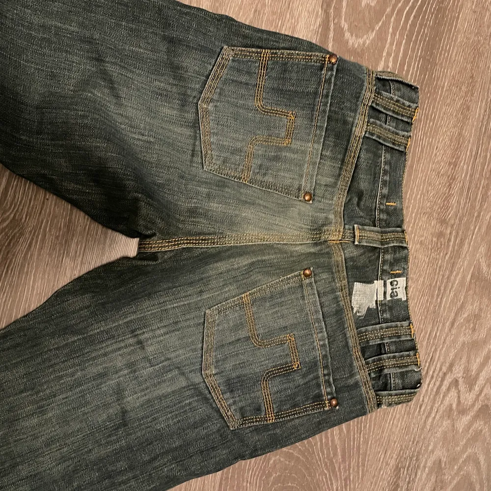 J.Lindberg jeans super fina i bra skick lågmidjade storlek 34-36💓 . Jeans & Byxor.