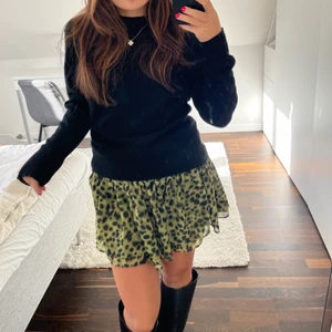 Grön leopard kjol med smock, Hm - Supercool slutsåld kjol från HM, strl S