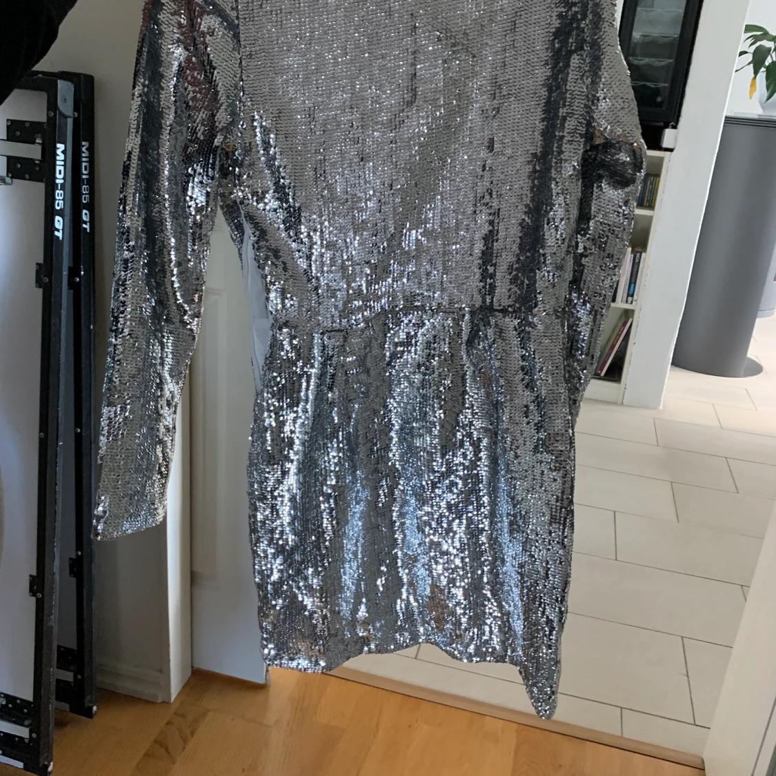 Silver klänning  - 90