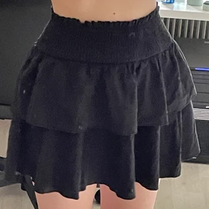 Svart kjol - Svart kjol från SHEIN bra kvalite. Stretchigt material💕