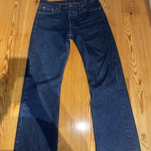 Hope jeans - Skitsnygga Hope rush jeans. Size 30 och är precis som ny. Säljer eftersom den inte kommer så mycket till användning. Nypris 1600kr
