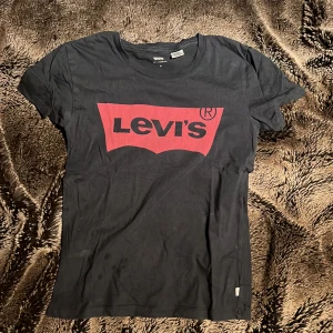 Levistshirt - Nyskick’