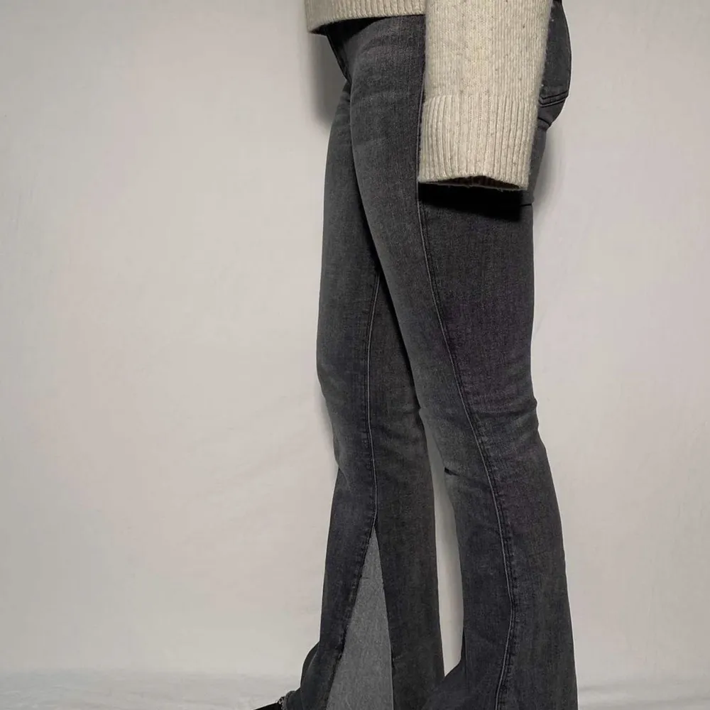 Omsydda trendiga snygga bootcut jeans!. Jeans & Byxor.
