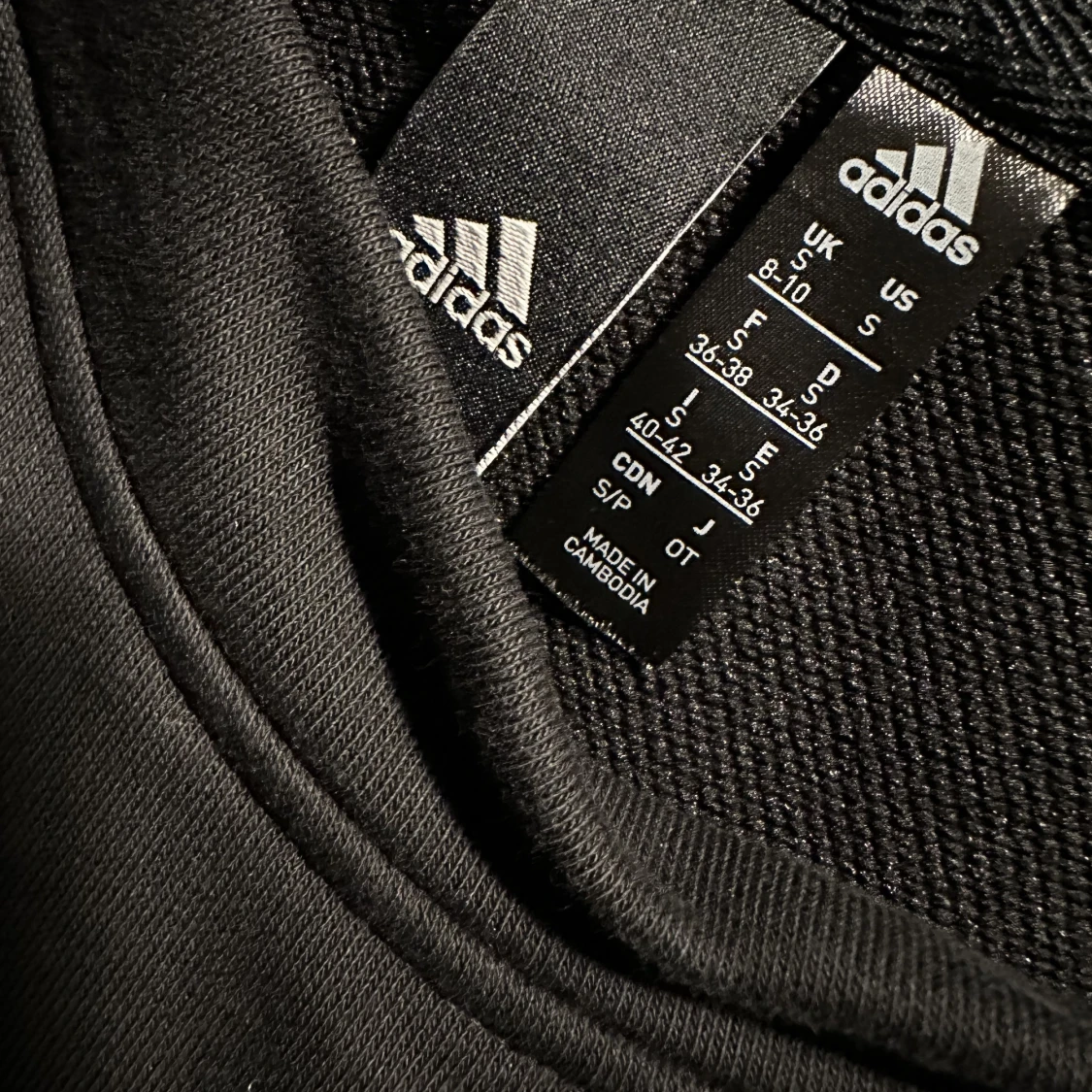 Adidas Sweatshirt  - 90