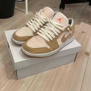 Jordan 1 low Quartz  - relativt bra skick 