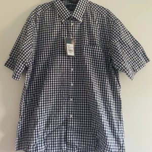 Ny herr skjorta - I storlek XL nypris 399kr