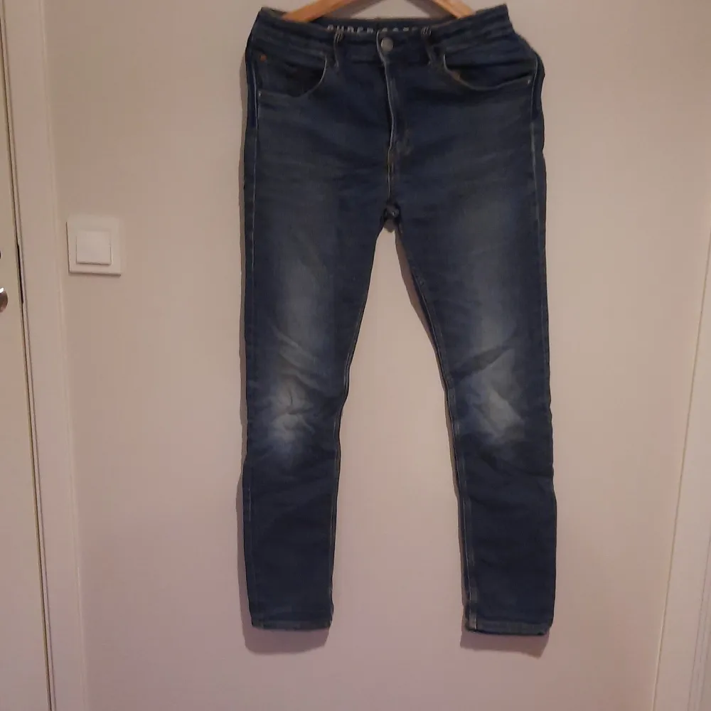 Sköna jeans, knappt andvända. Perfekt för barn/tonåring. Jeans & Byxor.