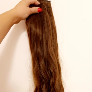 Löshår clips 150gram 60cm - Brunt löshår som består av 3 remsor med clips. Värmetålig upp till 180 grader helt nytt 60cm