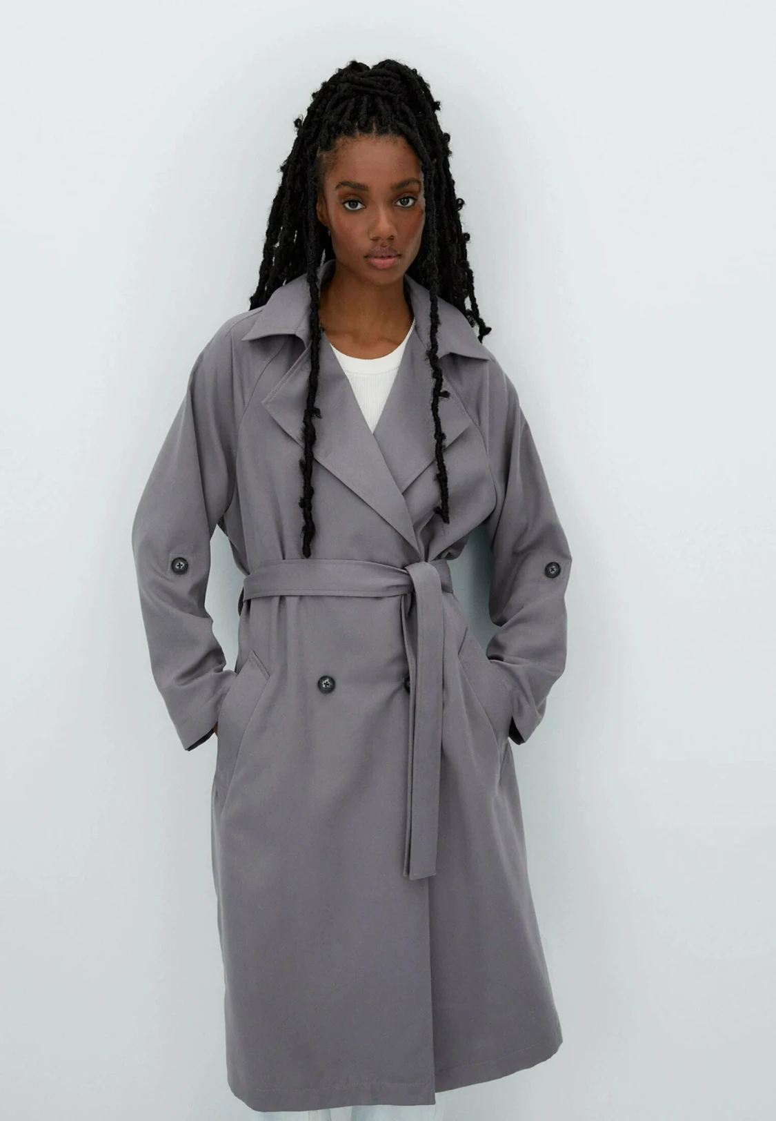 GRÅ TRENCHCOAT XS 