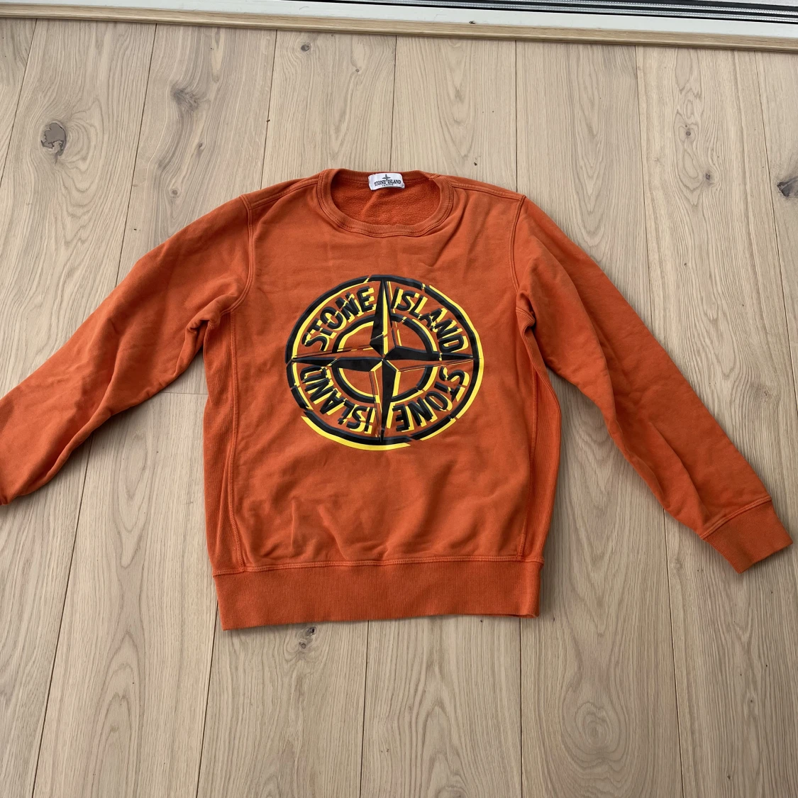 3 STONE ISLAND tröjor svart, vit, orange  - 91