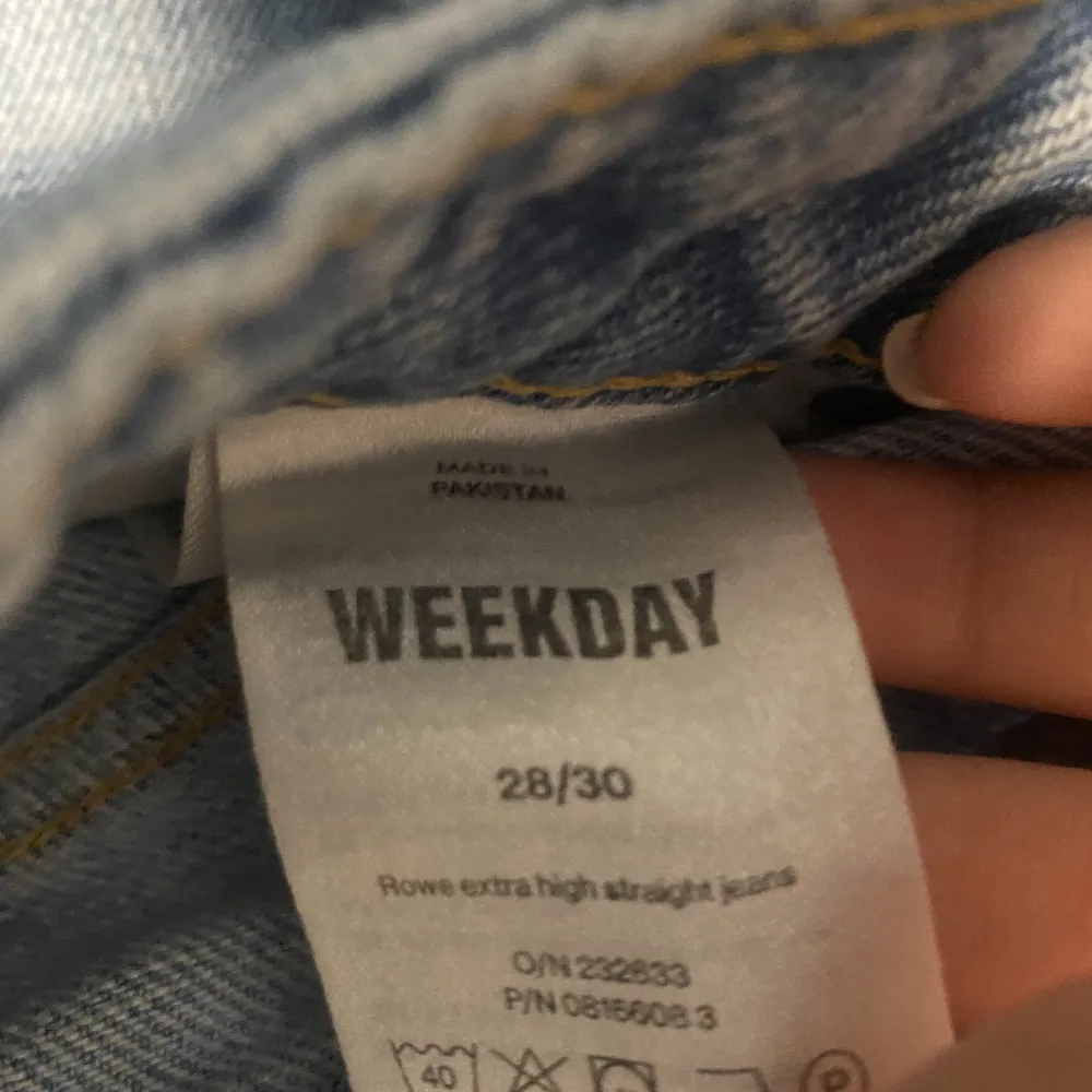 Rowe jeans från weekday som ja inte använder. Jeans & Byxor.
