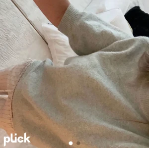 Stickad tröja vero Moda  - Vet inte riktigt om de är stl m eller L men jag som alltid har xs - S i tröjor passar perfekt i denna 