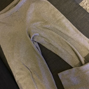 Mjukisbyxor - Supersköna mjukis/loungewear byxor från Lager 157💕